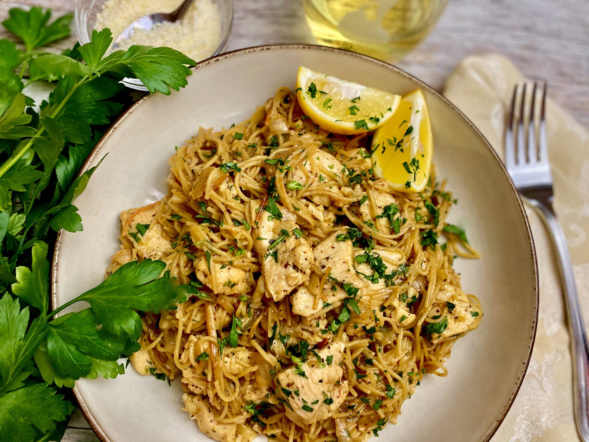 FIDEOS CON POLLO Y LIMON (FIDEOS WITH CHICKEN AND LEMON) - Dish off the ...