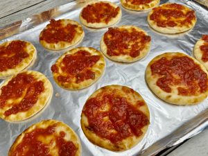 Naan-Traditional Steak And Pepper Mini Pizzas